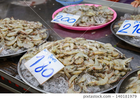 泰國市場販售的蝦 泰國市場販售的蝦 140181979