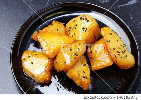 Sweet university sweet potato Sweet university sweet potato 140182878