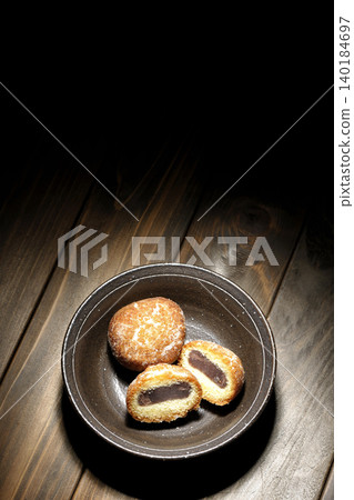 Bean paste donut Bean paste donut 140184697