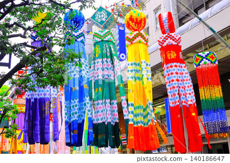 Sendai Tanabata decorations with vibrant colors and beauty Sendai Tanabata decorations with vibrant colors and beauty 140186647
