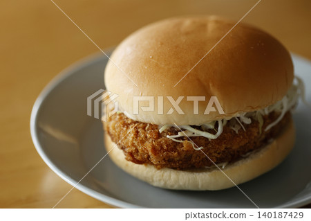 Menthikk burger Menthikk burger 140187429