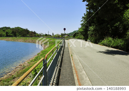 奧山水庫和奧池綠道路(兵庫縣蘆屋市) 奧山水庫和奧池綠道路(兵庫縣蘆屋市) 140188993