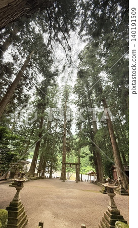 Muro Ryuketsu Shrine, a sacred place Muro Ryuketsu Shrine, a sacred place 140191509