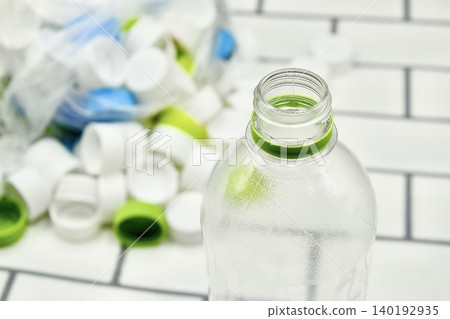 PET bottle and cap PET bottle and cap 140192935