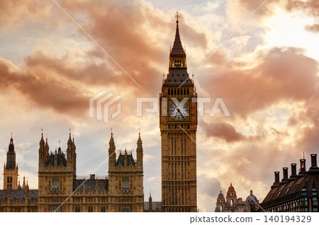 Big Ben Clock Tower in London England Big Ben Clock Tower in London England 140194329