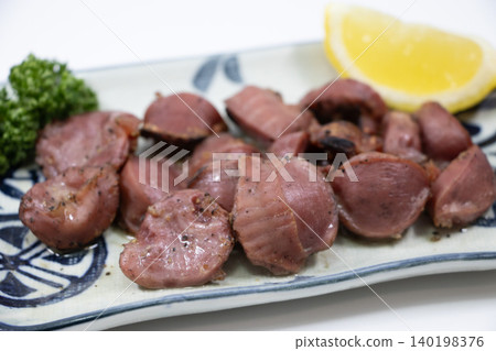 Grilled gizzard with salt Grilled gizzard with salt 140198376