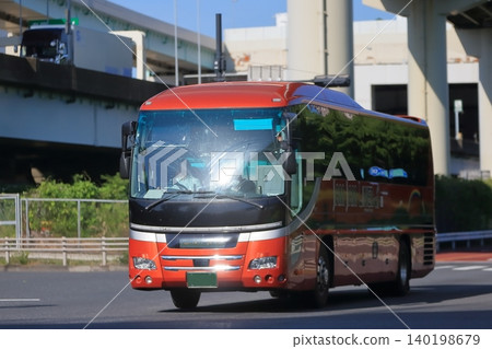 Sightseeing bus image 140198679