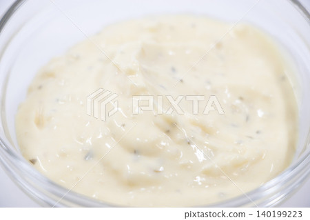 tartar sauce tartar sauce 140199223