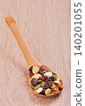 mixed nuts   140201055