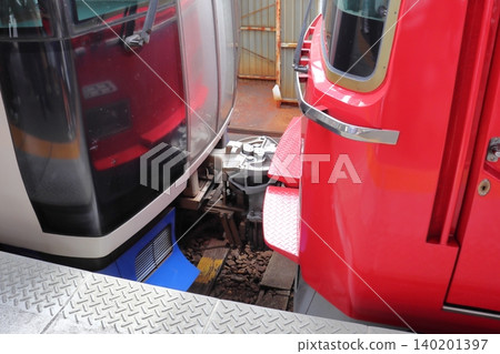 名鐵Mu-Sky與3500系列通勤列車異構連接 名鐵Mu-Sky與3500系列通勤列車異構連接 140201397