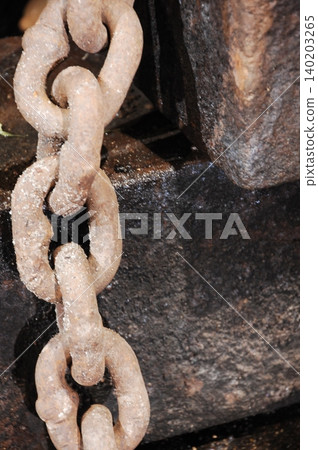 Rusted Metal Chain 140203265