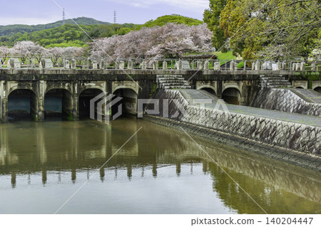 Sakazu Park, South Water Distribution Sluice Gate, Southern Waterway, Bizen Waterway, Kurashiki Waterway, Kurashiki City, Okayama Prefecture Sakazu Park, South Water Distribution Sluice Gate, Southern Waterway, Bizen Waterway, Kurashiki Waterway, Kurashiki City, Okayama Prefecture 140204447