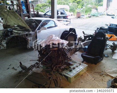 Vehicle for parts 140205071