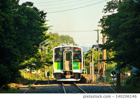 千葉縣久留裡線、上總龜山站及電車 千葉縣久留裡線、上總龜山站及電車 140206146