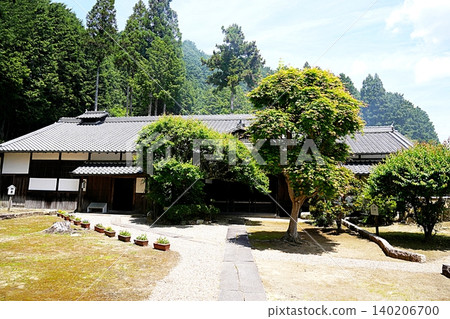 Nara City, Yagyu: Former Yagyu Domain Chief Retainer's Residence, Main House and Garden (Early Summer) Nara City, Yagyu: Former Yagyu Domain Chief Retainer's Residence, Main House and Garden (Early Summer) 140206700