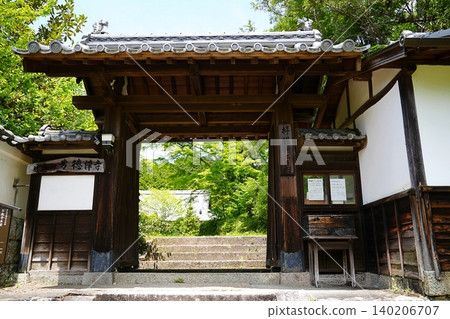 Nara City, Yagyu, Hotoku-ji Temple, Main Gate (Early Summer) Nara City, Yagyu, Hotoku-ji Temple, Main Gate (Early Summer) 140206707