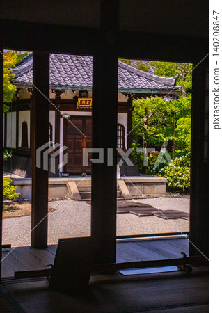 Benefits of Zen Buddhism at Kennin-ji Temple: Good fortune, protection from evil, family safety Benefits of Zen Buddhism at Kennin-ji Temple: Good fortune, protection from evil, family safety 140208847