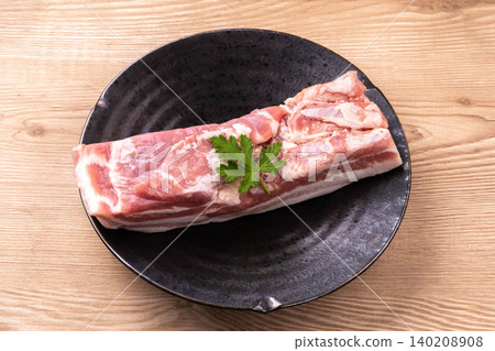 Pork belly block 140208908