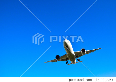 天空中的飛機 140209963