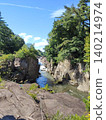 The scenery of Genbi Gorge, enveloped in fresh greenery. 140214974