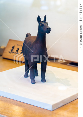 京都清水寺前茶碗坂東五郎(展示品:護身符、生肖動物擺飾、黑馬) 京都清水寺前茶碗坂東五郎(展示品:護身符、生肖動物擺飾、黑馬) 140215147