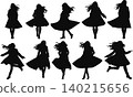 身著秋裝的女子擺出姿勢的剪影插圖。 140215656