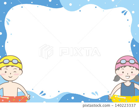 孩子們穿著泳衣在海裡游泳的畫面 140223337