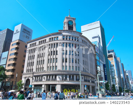 The bustling streets of Ginza in spring (in front of Wako department store in Ginza) - Urban Landscape (May 2026) The bustling streets of Ginza in spring (in front of Wako department store in Ginza) - Urban Landscape (May 2026) 140223543