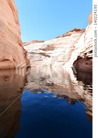 Lake Powell - Eternal Reflection Lake Powell - Eternal Reflection 140224195