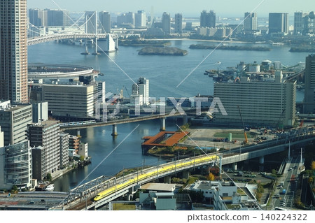 A panoramic view of the 923 series "Doctor Yellow" from Takanawa Gateway Station (2) 140224322