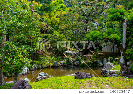 Kodaiji Temple's blessings: Good fortune, career advancement, health and longevity, protection from disaster and misfortune, success in love, matchmaking, marital harmony. 140225447