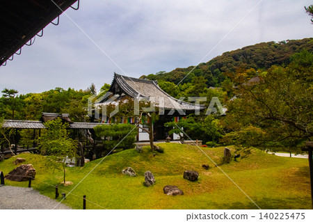 Kodaiji Temple's blessings: Good fortune, career advancement, health and longevity, protection from disaster and misfortune, success in love, matchmaking, marital harmony. 140225475