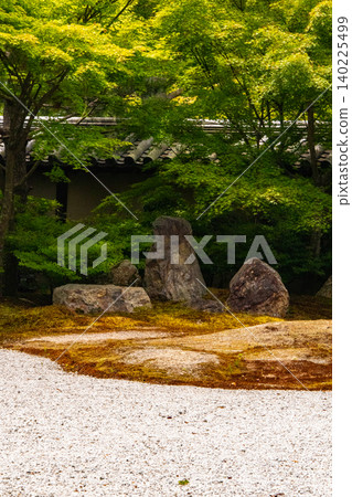 Kodaiji Temple's blessings: Good fortune, career advancement, health and longevity, protection from disaster and misfortune, success in love, matchmaking, marital harmony. 140225499