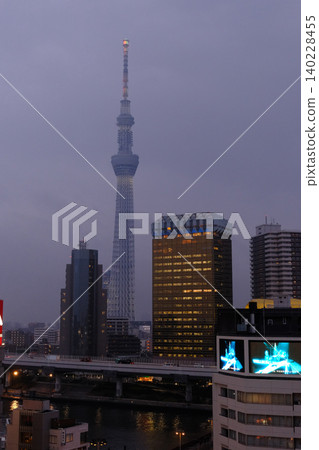 Cloudy Skytree Cloudy Skytree 140228455