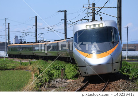 [JR Shikoku] 8000 series Limited Express "Ishizuchi/Shiokaze" (Yosan Line: Tamanoe Station) 140229412