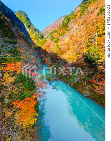 Takase Valley (Autumn) Takase Valley (Autumn) 140231021