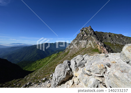 攀登燒岳,北阿爾卑斯山脈,長野縣 攀登燒岳,北阿爾卑斯山脈,長野縣 140233237