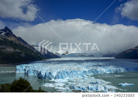 perito moreno glacier argentina view huge panorama perito moreno glacier argentina view huge panorama 140233885