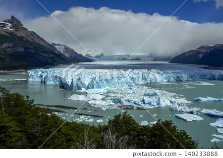 perito moreno glacier argentina view huge panorama perito moreno glacier argentina view huge panorama 140233888