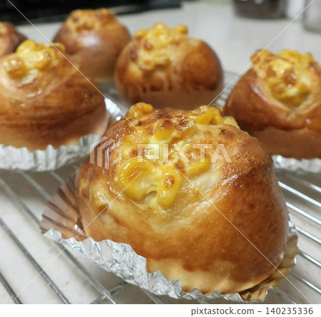 Freshly baked bread with plenty of corn 140235336