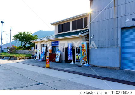 [Kagawa] Summer on Megijima Island: Evening streetscape 140236080