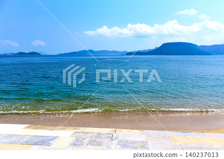【香川】女木島的夏天:充滿活力的女木島海岸 【香川】女木島的夏天:充滿活力的女木島海岸 140237013