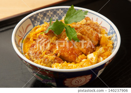 Pork cutlet on rice Pork cutlet on rice 140237906