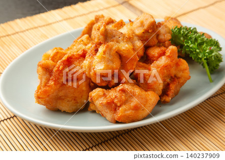 Deep-fried chicken Deep-fried chicken 140237909
