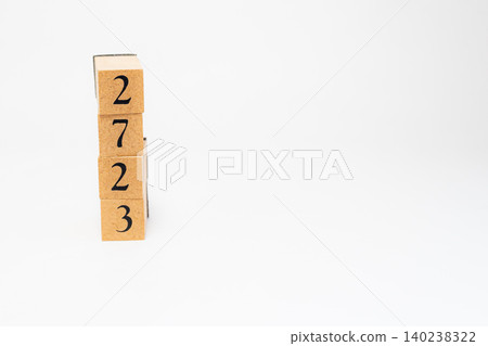 用木塊拼成的四位數 用木塊拼成的四位數 140238322