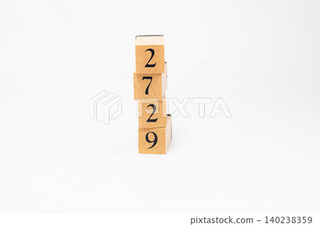 用木塊拼成的四位數 用木塊拼成的四位數 140238359
