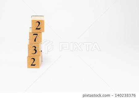 用木塊拼成的四位數 用木塊拼成的四位數 140238376