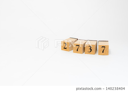 用木塊拼成的四位數 用木塊拼成的四位數 140238404