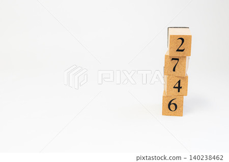 用木塊拼成的四位數 用木塊拼成的四位數 140238462