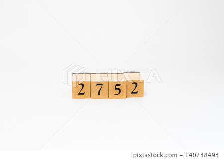 用木塊拼成的四位數 用木塊拼成的四位數 140238493